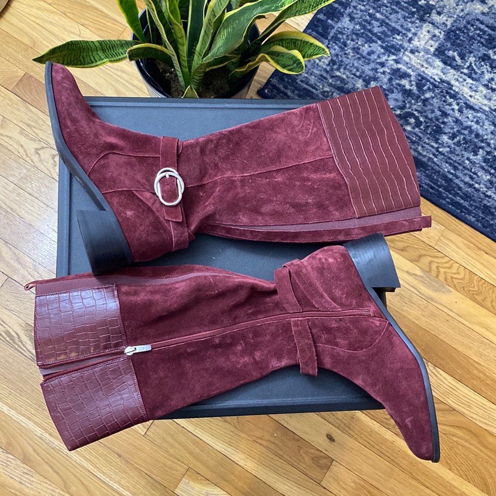 Marc Fisher Hailin burgundy suede Boots